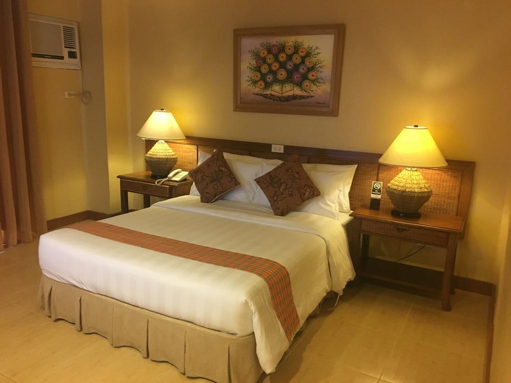 Java Hotel Laoag Eksteriør billede