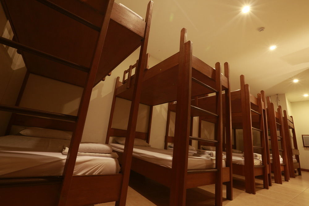 Java Hotel Laoag Eksteriør billede