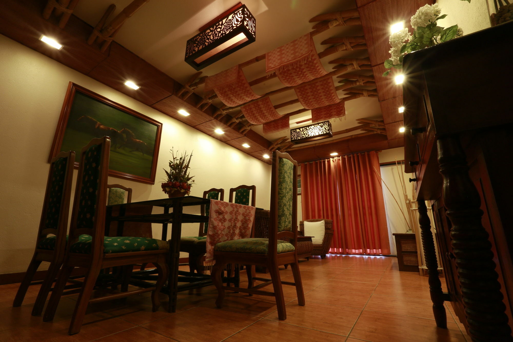 Java Hotel Laoag Eksteriør billede